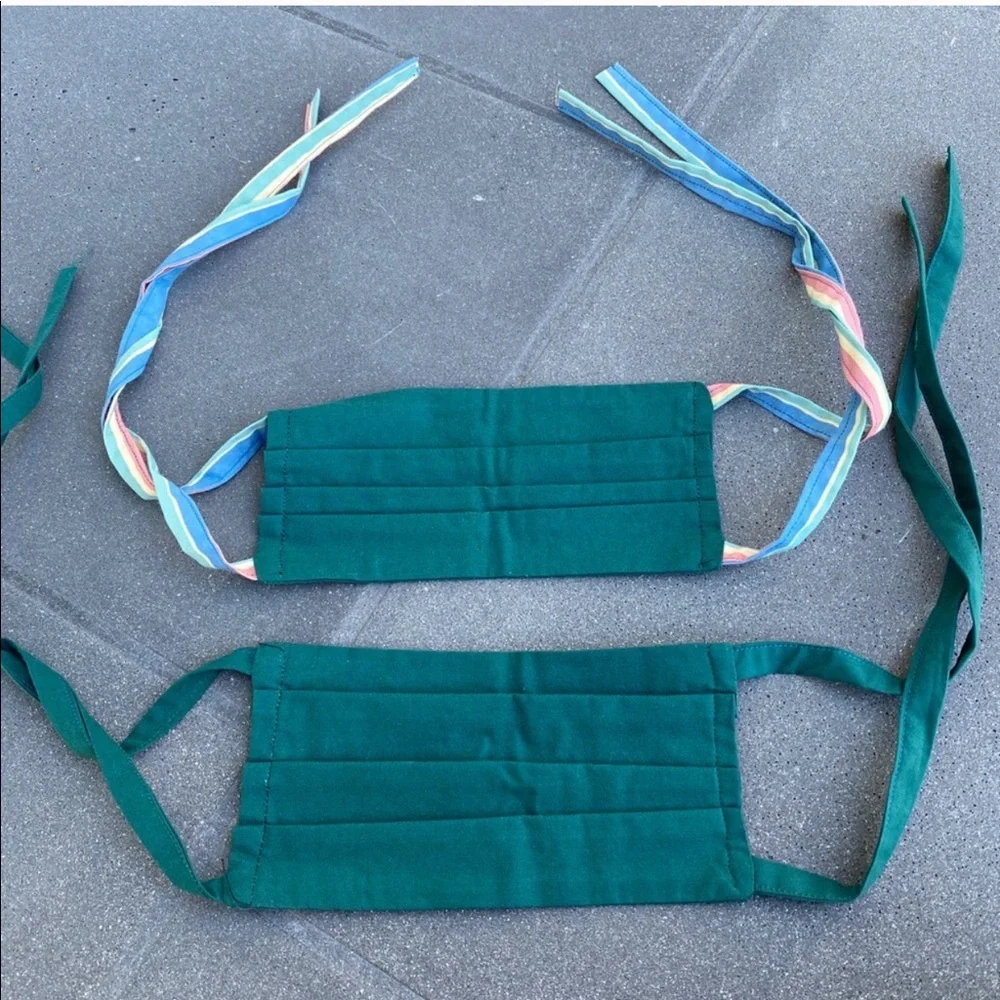 2 face masks set lot GREEN cloth FOLDED head ties covering Covid protection